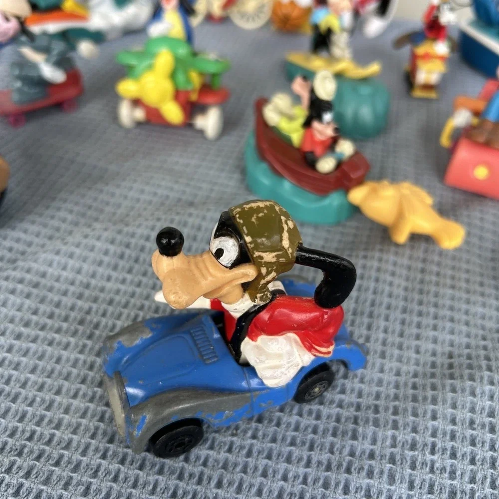 Vtg Disney Goofy Figures Burger King Kids Club Lot of 12 + 1 Matchbox
